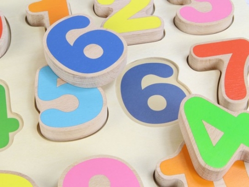 Numbers learning board2_Masterkidz.jpg